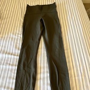 Dark Green Size 4 Lululemon cropped leggings